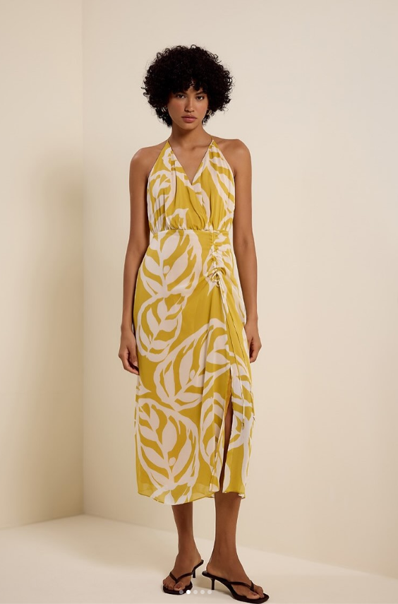 Vestido midi frente única com estampa de folhas